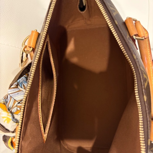 Authentic Louis Vuitton Monogram Alma Hand Bag Purse Crossbody & Charm & Twilly - Picture 5 of 15